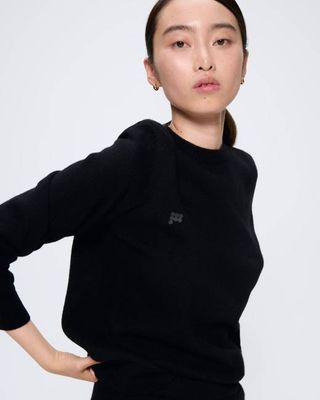 Damen-Sweatshirt mit Rundhalsausschnitt aus recyceltem Kaschmir — Schwarz