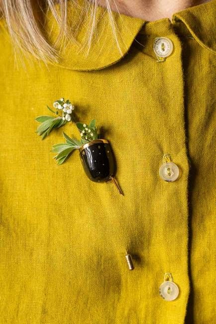 Porcelain Flower Pocket