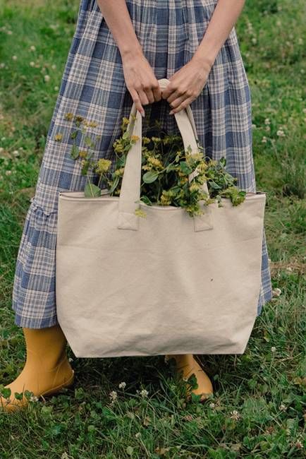 Vacationland Canvas Zipper Tote