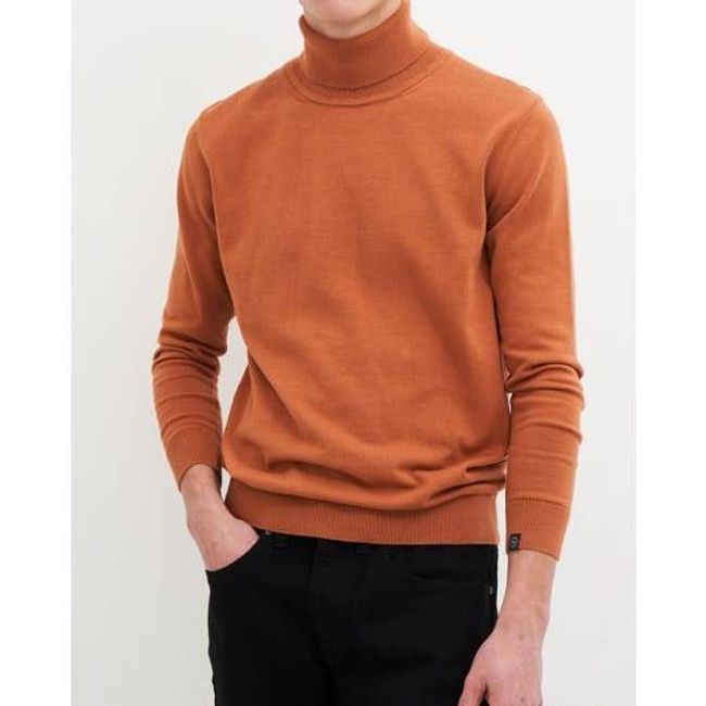 Thomas Turtleneck
