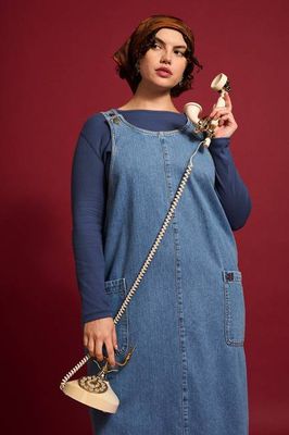 Lily - Midikleid aus Midwash-Denim