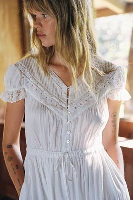 The Fatima Dress | Alabaster