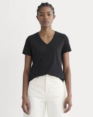 The Slim V-Neck Tee in Essential Cotton | Black