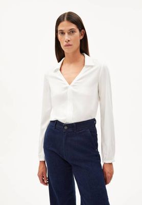 MIUNAA| off white