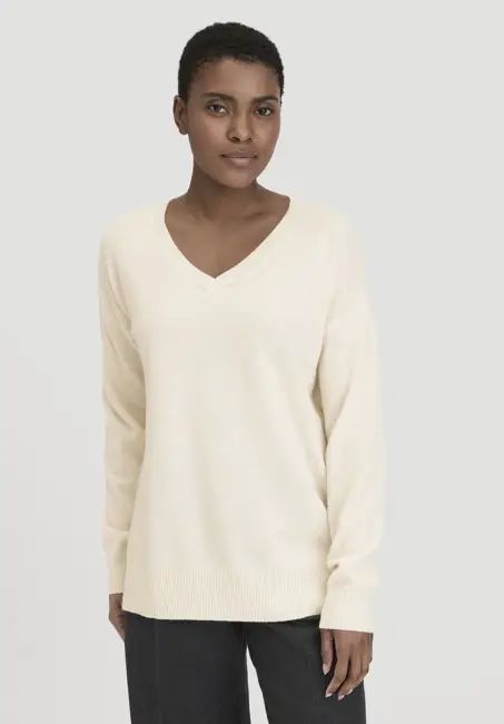 Oversized knit sweater made of organic merino wool with cashmere