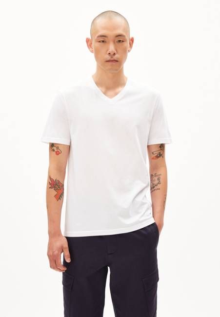 JAAMES V-NECK| white