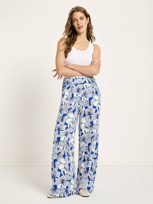 Wide-leg trousers