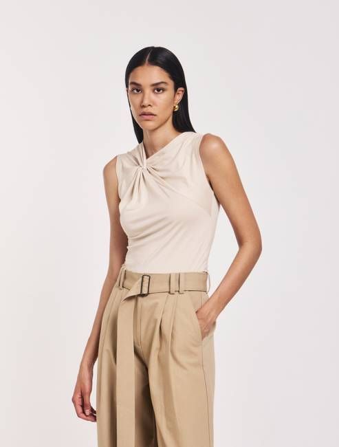 Sadie Twist Shoulder Top In Enoki Mushroom