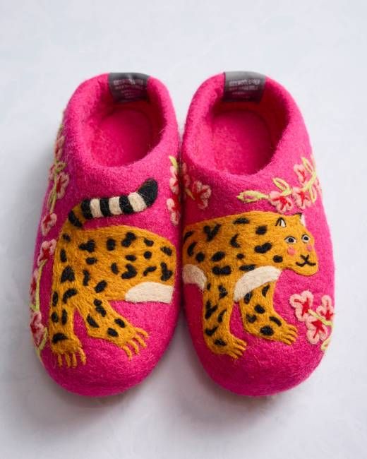 French Knot X PF - Bagheera Slipper - Hot Pink