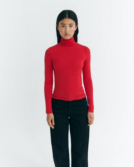 Red cashmere turtleneck Noe top