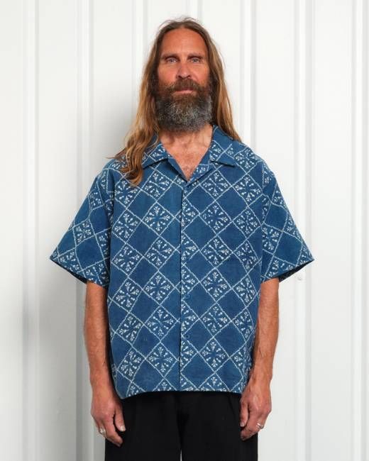 Greetings Shirt SS - Indigo Resist