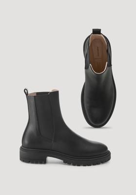 Chelsea boots made of chrome-free tanned smooth leather