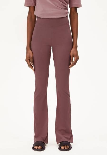 REHMAA LEGGINGS | dark berry