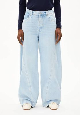 AALTHEA BARREL JEAN | barrea