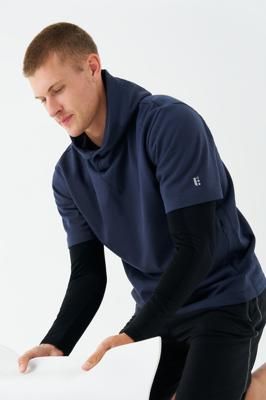 Themis Short Sleeve Yoga Hoodie