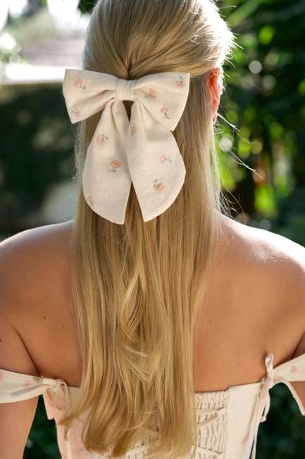 Alette Linen Hair Bow