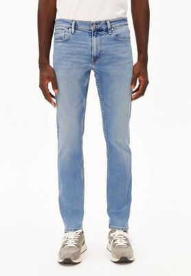 IAAN SLIM JEAN | seashore