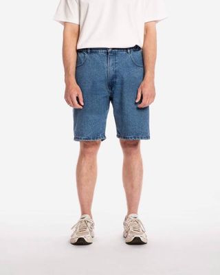 Lose Jeansshorts mittelblau