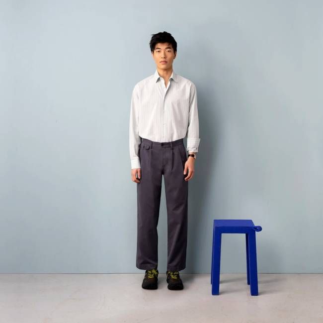 LIGHTWEIGHT BAGGY CHINOS