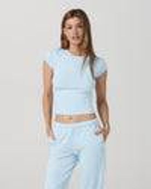 Halo Baby Tee | Women's Soft Sky Heather Fitted Tee Shirt | Vuori