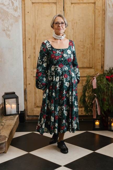 Carmen – Bishop Sleeve Linen Midi Dress