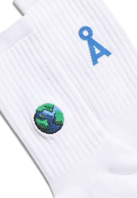 SAAMUS WORLD| white