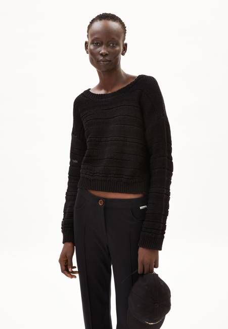 AALIYA| black
