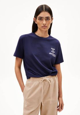 LUALAA DIFFERENCE T-SHIRT | tinted navy