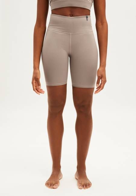 AJAALA | light desert