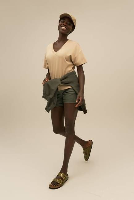 Women's Themis Boxy V-Neck Yoga T-Shirt