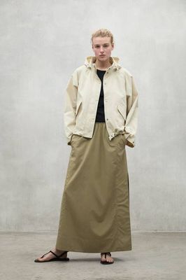 BEIGE BELUMUT JACKET