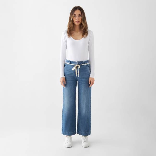 DEW Flared Cropped Soft Denim - French Pocket - Medium Blue