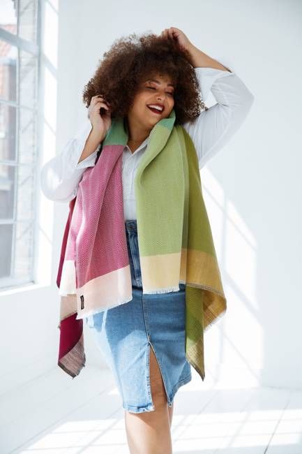 JULAHAS+ Daria Cape Yukon