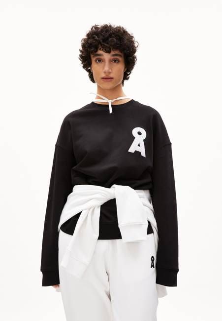 SASHAA ICONIC CAPSULE | black