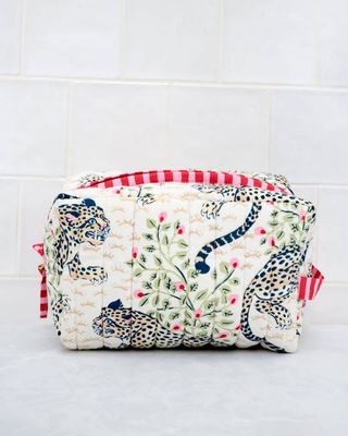 Bagheera - Quilted Pouch - Wedding Cake