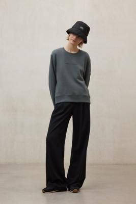 BLACK FLOCK BUCKET HAT