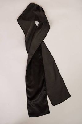 Sample Sale Sash in Silky Black