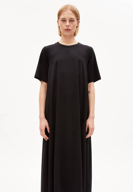 SUSAAN| black