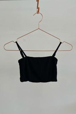 Sample Sale Lennon Crop in Black Rib
