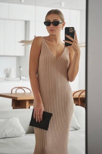 Knitted ribbed V-neck dress