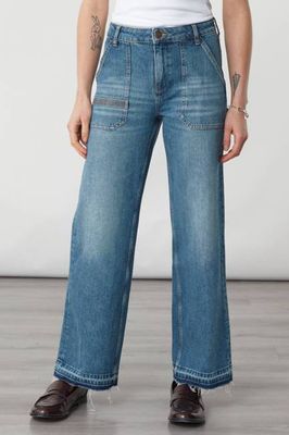 Elodie Jean in Pasadena