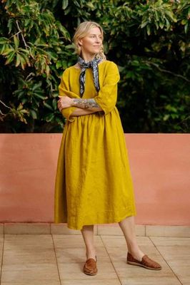 Gaia — Kittelkleid aus Leinen