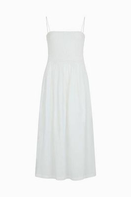The Harlow Smocked Maxikleid in Weiß