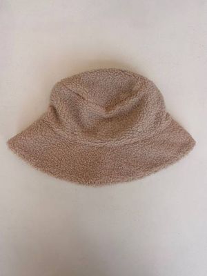 Sample Sale Bucket Hat in Cream Sherpa
