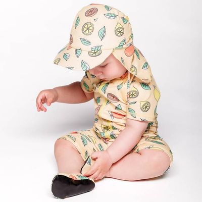 UV50 sun hat with lemons and oranges