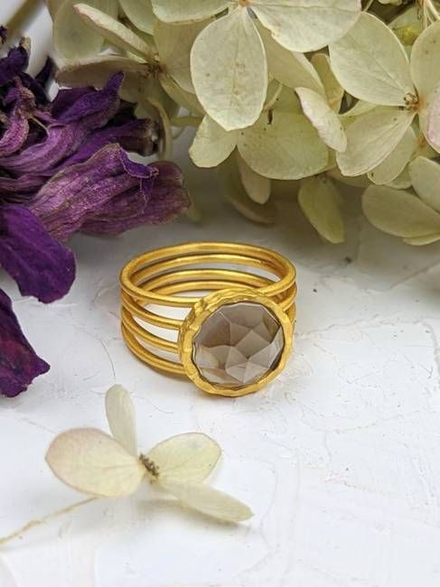 Juliet's Inconstant Moon Ring