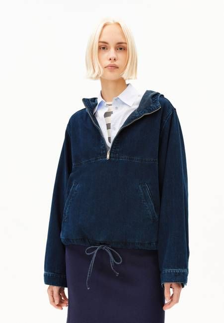 JEANSJACKE MIT KAPUZE