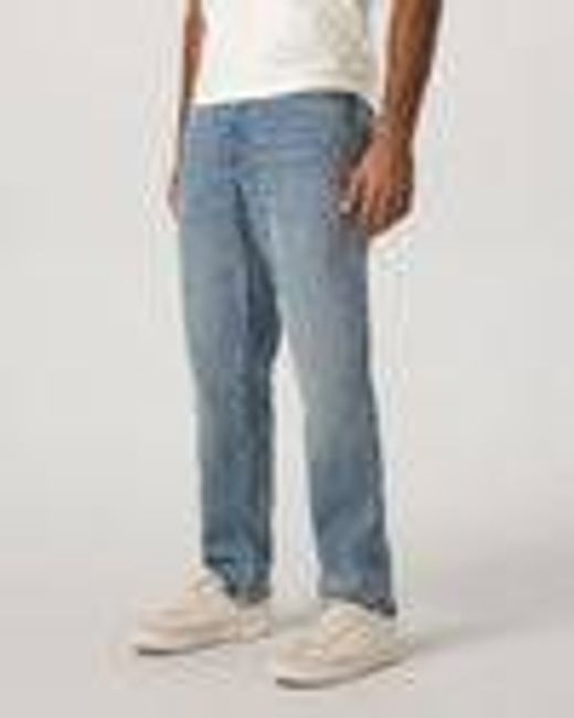 Vuori Vintage Jean Classic Fit 30" | Light Wash Denim | Vuori