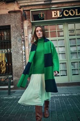 SOLANGE Mega Scarf in Merino Wool - Navy-Parrot-Green