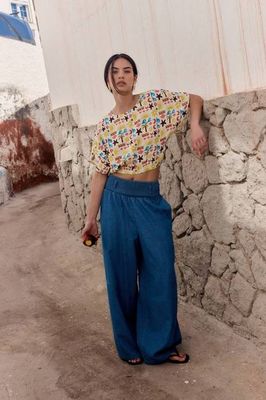 Alex - Baumwollhose mit weitem Beinschnitt in Mid Wash Blue